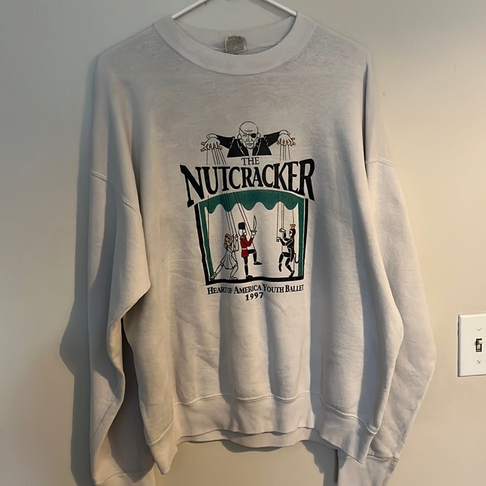 Vintage fruit of the loom nutcracker crewneck